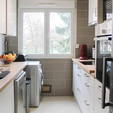 Pretty Cocoon With Private Garden Lejlighed *